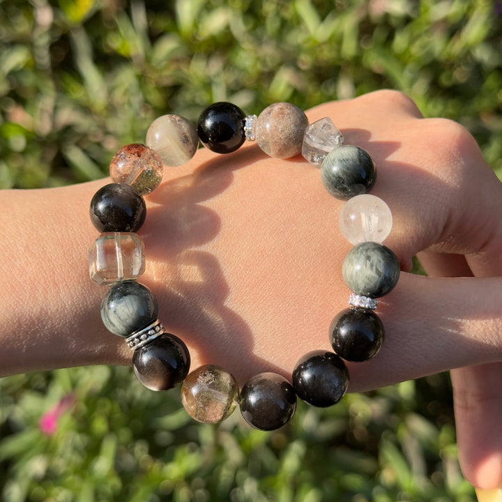 Healing gemstone bracelet with Phantom Quartz and Rutilated Quartz